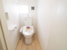 【神奈川県/平塚市河内】平塚市河内　新築戸建1号棟 トイレ：1階