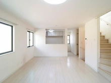 【神奈川県/横浜市港南区港南】横浜市港南区港南6丁目中古戸建 LDK：約18.3帖