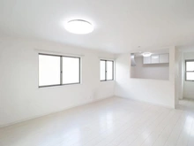 【神奈川県/横浜市港南区港南】横浜市港南区港南6丁目中古戸建 LDK：約18.3帖