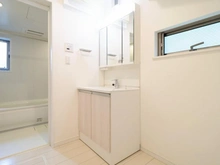 【神奈川県/横浜市港南区港南】横浜市港南区港南6丁目中古戸建 洗面室