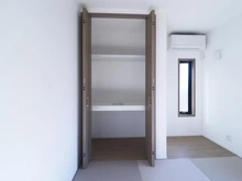 【東京都/稲城市平尾】稲城市平尾2丁目　2号棟 畳コーナー：約5.2帖