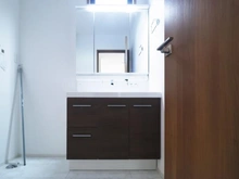 【東京都/稲城市平尾】稲城市平尾2丁目　5号棟 洗面室