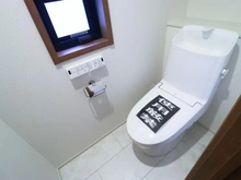 【東京都/稲城市平尾】稲城市平尾2丁目　5号棟 トイレ：1階