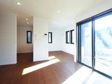 【東京都/稲城市平尾】稲城市平尾2丁目　8号棟 LDK：約16.0帖