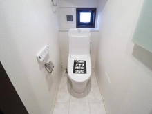 【東京都/稲城市平尾】稲城市平尾2丁目　8号棟 トイレ：1階