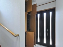 【神奈川県/横浜市鶴見区馬場】横浜市鶴見区馬場2丁目中古戸建 玄関