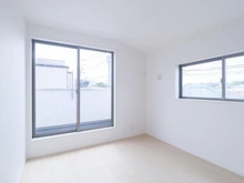 【神奈川県/川崎市多摩区南生田】川崎市多摩区南生田　新築戸建　全2棟　1号棟 洋室