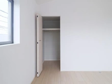 【神奈川県/川崎市多摩区南生田】川崎市多摩区南生田　新築戸建　全2棟　1号棟 収納