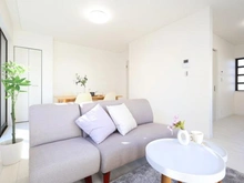 【東京都/多摩市連光寺】多摩市連光寺3丁目中古戸建 リビング・ダイニング