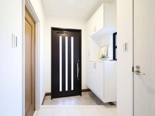 【東京都/多摩市連光寺】多摩市連光寺3丁目中古戸建 玄関