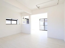 【東京都/多摩市連光寺】多摩市連光寺3丁目中古戸建 洋室：約16.4帖