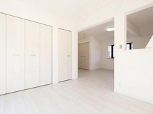 【東京都/多摩市連光寺】多摩市連光寺3丁目中古戸建 洋室：約16.4帖