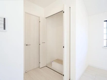 【東京都/多摩市連光寺】多摩市連光寺3丁目中古戸建 洋室：約16.4帖