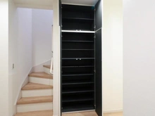 【東京都/大田区西六郷】大田区西六郷1丁目　新築戸建 廊下：1階廊下収納