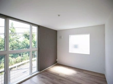 【神奈川県/川崎市多摩区南生田】ラグラス読売ランド前9　2号棟 洋室