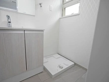 【神奈川県/川崎市麻生区王禅寺西】王禅寺西1丁目　中古戸建 洗面室：洗濯機置き場