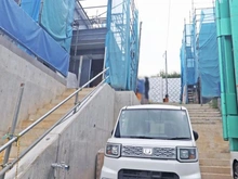 【神奈川県/川崎市麻生区片平】新築戸建FOREST TOWN片平 11号棟 建築中の外観：全13棟　左側