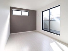 【東京都/国分寺市戸倉】国分寺市戸倉1丁目新築戸建3号棟 洋室：約8.9帖
ウォークインクローゼット付き