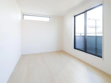 【東京都/府中市若松町】府中市若松町3丁目　新築戸建1号棟 洋室：約7.5帖
ウォークインクローゼット付き