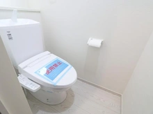 【神奈川県/横浜市瀬谷区三ツ境】横浜市瀬谷区三ツ境　新築戸建 トイレ：1階