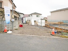 【神奈川県/川崎市宮前区野川本町】川崎市宮前区野川本町1丁目新築戸建1号棟 建築中の外観：全2棟