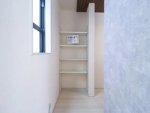 【神奈川県/川崎市宮前区野川本町】川崎市宮前区野川本町1丁目新築戸建1号棟 キッチン：収納