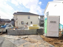 【東京都/稲城市東長沼】稲城市東長沼新築戸建 建築中の外観