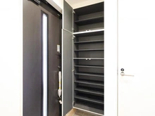 【東京都/稲城市東長沼】稲城市東長沼新築戸建 玄関