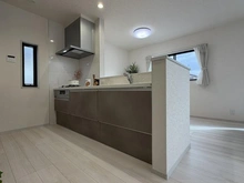 【神奈川県/秦野市東田原】秦野市東田原　新築戸建1号棟 キッチン