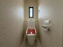 【神奈川県/秦野市東田原】秦野市東田原　新築戸建1号棟 トイレ：2階