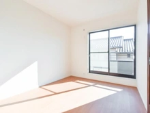 【東京都/八王子市元八王子町】八王子市元八王子町2丁目中古戸建 洋室：約6.0帖