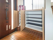 【東京都/日野市程久保】日野市程久保3丁目中古戸建 玄関