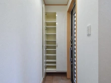 【東京都/日野市東豊田】日野市東豊田1丁目中古戸建 玄関