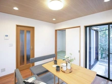 【神奈川県/川崎市麻生区細山】川崎市麻生区細山6丁目　中古戸建 リビング・ダイニング