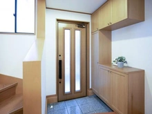 【神奈川県/川崎市麻生区細山】川崎市麻生区細山6丁目　中古戸建 玄関