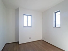 【神奈川県/相模原市南区東大沼】相模原市南区東大沼4丁目　新築戸建C号棟 洋室：約5.5帖