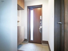 【神奈川県/相模原市南区東大沼】相模原市南区東大沼4丁目　新築戸建D号棟 玄関