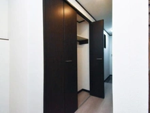 【神奈川県/川崎市多摩区堰】川崎市多摩区堰3丁目　中古戸建 廊下：収納