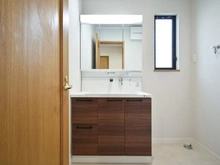 【神奈川県/川崎市多摩区栗谷】川崎市多摩区栗谷2丁目　中古戸建 洗面室