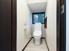 【神奈川県/川崎市麻生区向原】川崎市麻生区向原2丁目中古戸建 トイレ：1階