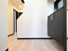 【神奈川県/川崎市麻生区向原】川崎市麻生区向原2丁目中古戸建 廊下