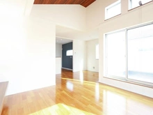 【神奈川県/川崎市麻生区多摩美】川崎市麻生区多摩美1丁目　中古戸建 LDK：約18.7帖