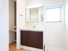 【神奈川県/川崎市麻生区多摩美】川崎市麻生区多摩美1丁目　中古戸建 洗面室