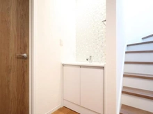 【神奈川県/川崎市麻生区多摩美】川崎市麻生区多摩美1丁目　中古戸建 玄関：玄関手洗い場