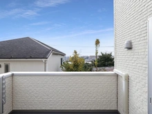 【神奈川県/川崎市麻生区多摩美】川崎市麻生区多摩美1丁目　中古戸建 バルコニー