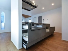 【東京都/稲城市平尾】稲城市平尾4丁目新築戸建　【6号棟】 キッチン