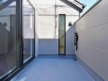 【東京都/稲城市平尾】稲城市平尾4丁目新築戸建　【6号棟】 バルコニー