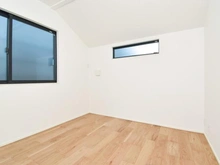 【東京都/稲城市平尾】稲城市平尾4丁目新築戸建　【8号棟】 洋室：約5.0帖