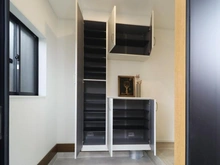 【東京都/町田市金井ヶ丘】金井ヶ丘2丁目中古戸建て 玄関