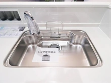 【神奈川県/川崎市麻生区東百合丘】麻生区東百合丘1丁目新築戸建 キッチン：シンク